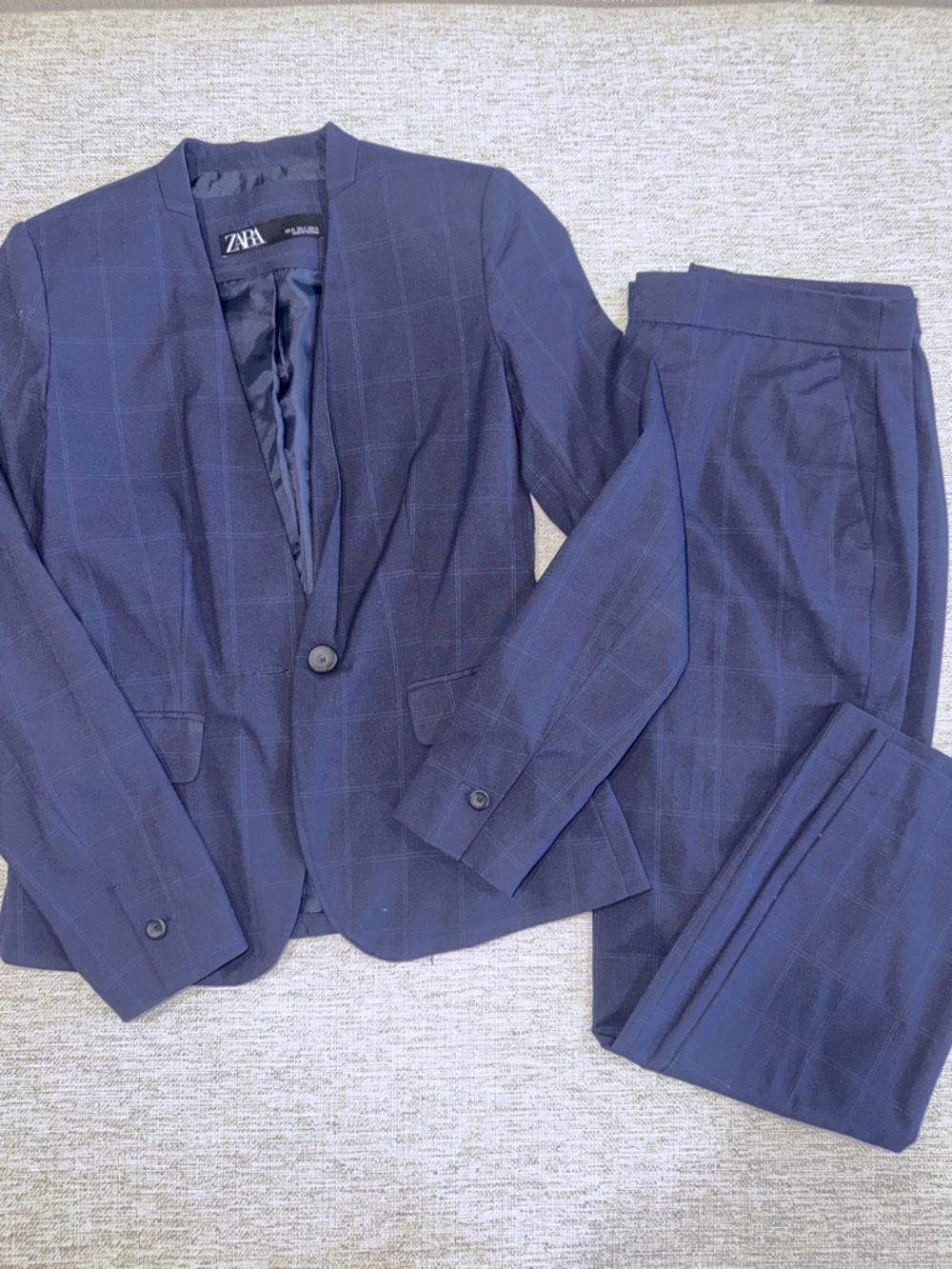 ZARA WOMEN TWO PIECE SUIT SIZE 2 & 6